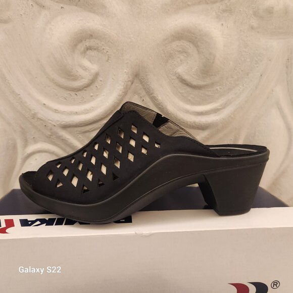 Romika "Mokassetta 335" Perforated Sandals. NIB. Size 37/US 6-6.5 - Picture 2 of 12